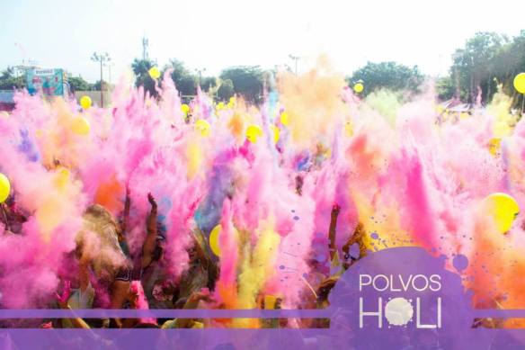 Polvos Holi, proveedor oficial de Coloréate 5K. 